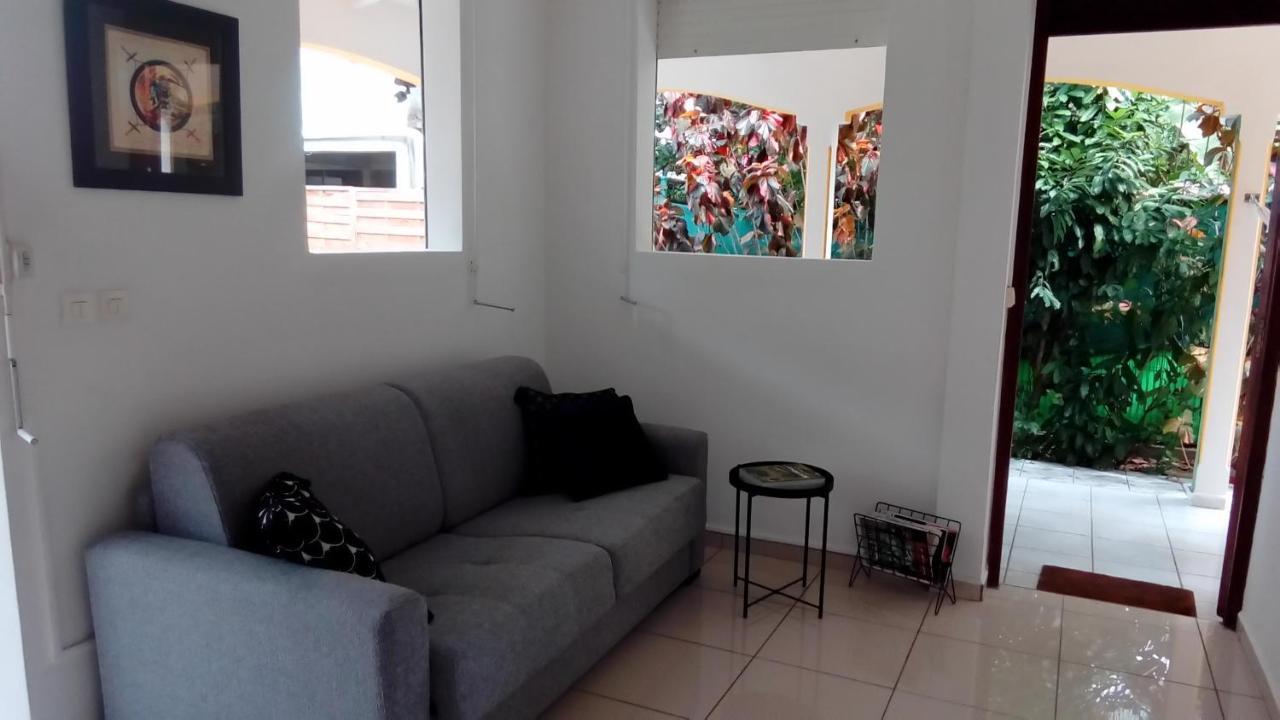 Maison Cecilia Port Louis Bagian luar foto